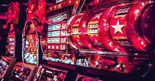 Studio live dealer Lightning Baccarat di fastoto dengan multi-kamera dan dealer profesional